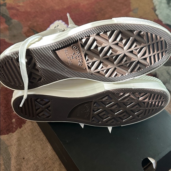 Converse - Picture 4 of 8